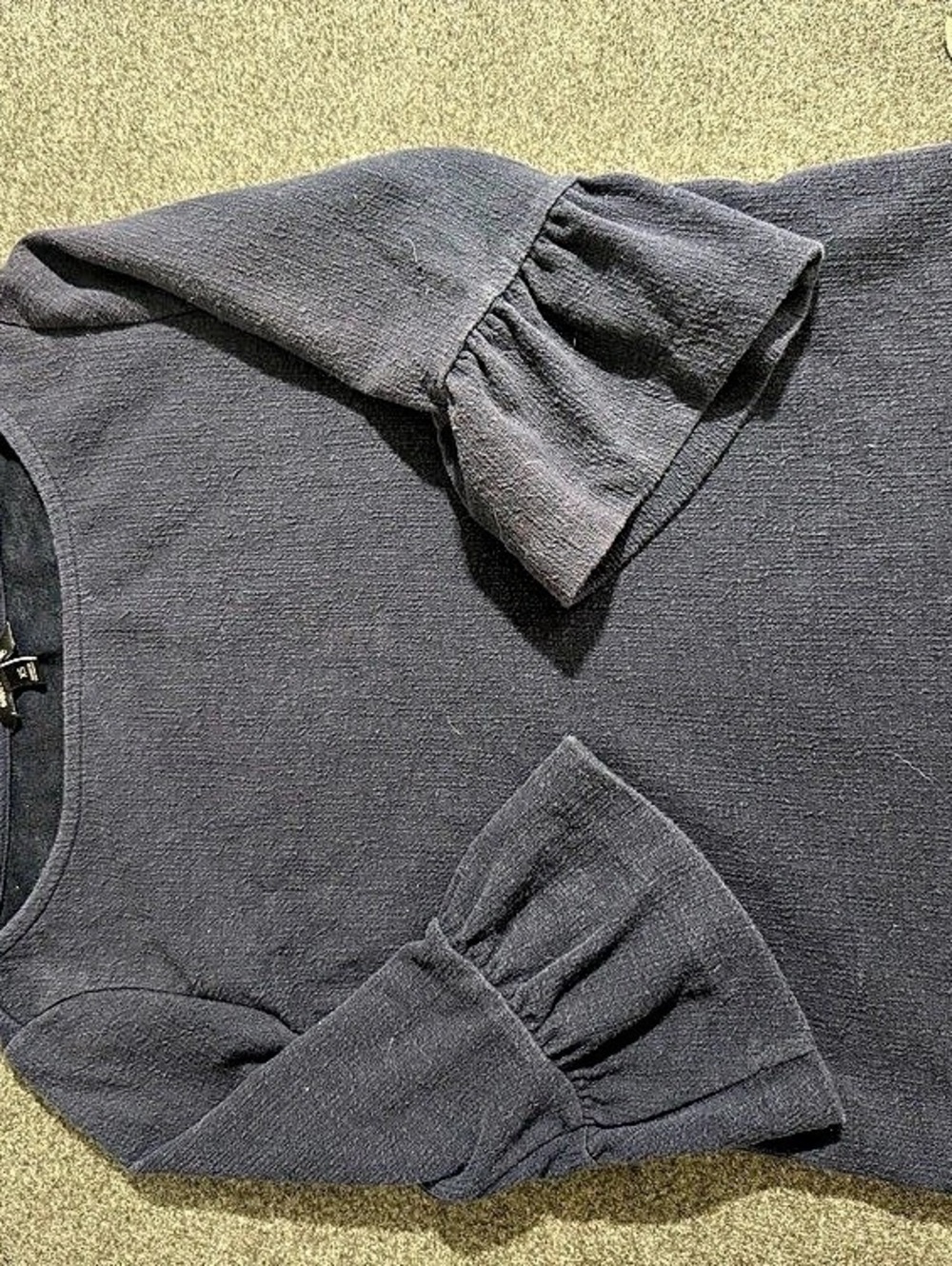 Banana Republic Short Sleeve Top in Navy Blue XS Like New